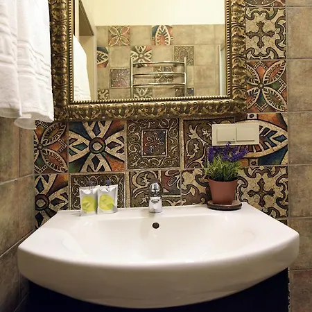 Maison d'hôtes Kubu Namai 4*